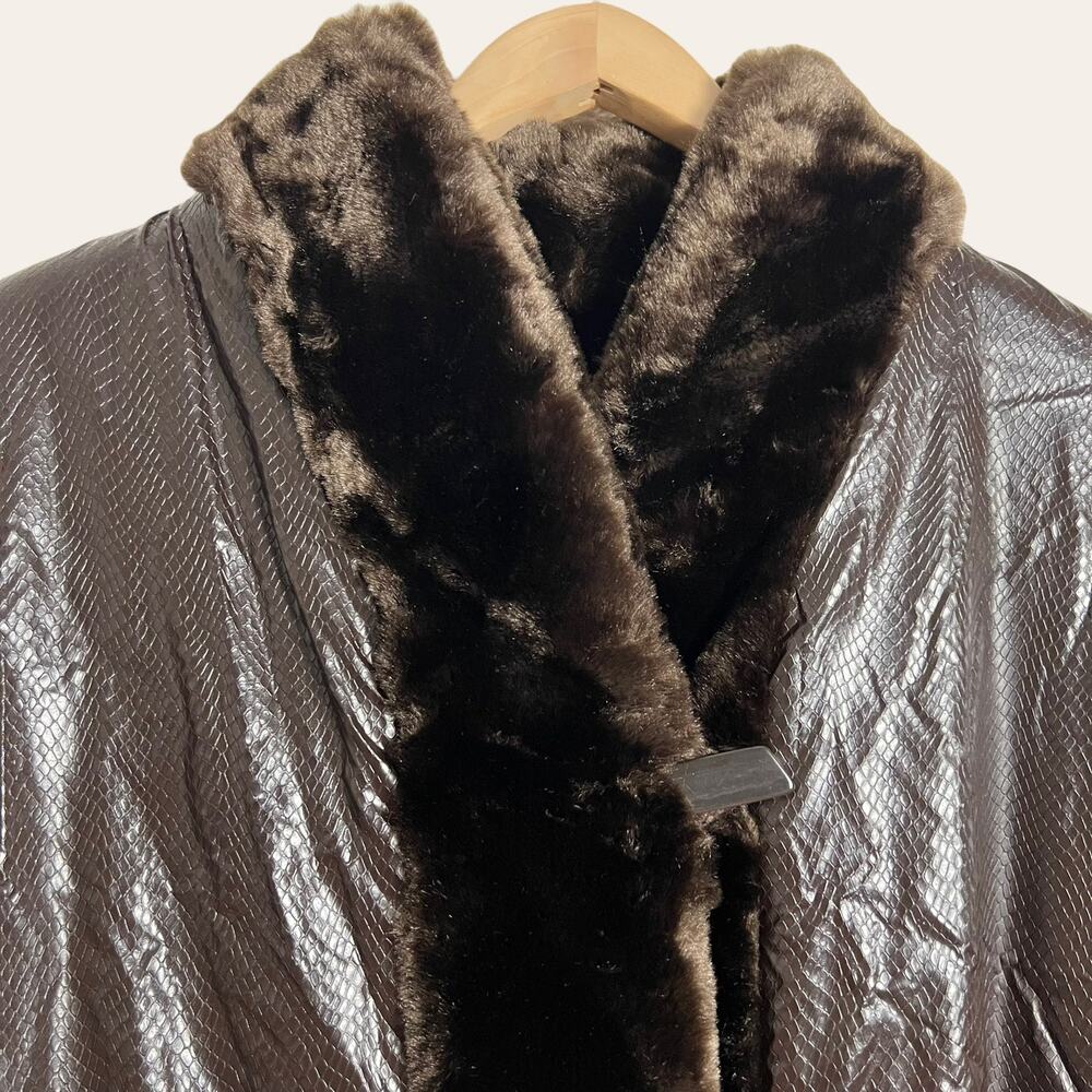 Vintage Dennis Basso Faux Leather Faux Fur Lined Snakeskin Texture Coat Size 1X - Picture 2 of 11